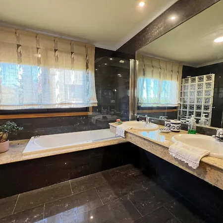 Yourhouse Fontevella Ii Feriehus Ourense